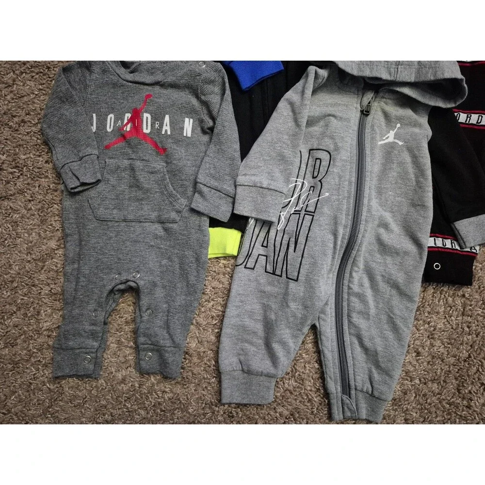 Jordan 1 piece suits size 3 months